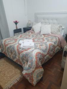 Habitación exclusiva Huéspedes con piscina , aire acondicionado y jardín en base doble, muy confortable