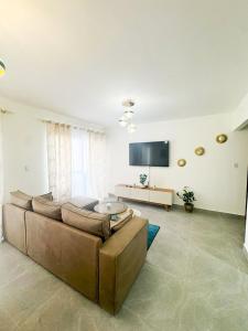 Elegance and comfort, just five minutes from the airport