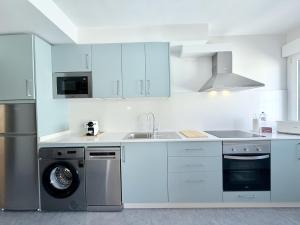 Dragos Suites 203