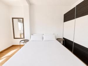 Stay Unique Apartment for 5 in Eixample Sagrada Família