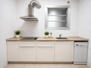 Stay Unique Apartment for 5 in Eixample Sagrada Família