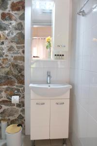 Lydía Residence - Mantoudi Evia
