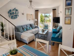 Algarve, Carvoeiro centre-ville, Récent appartement en duplex pour 5 personnes