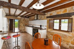 Cantabria Collection - Casona de piedra en Penagos