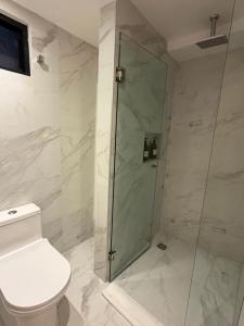 Praga Suites 1 New 1BR Fast WiFi Great Location