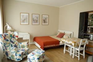Center of city apartments, bus station 1min, airport 5 min