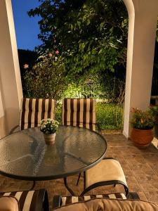 HOUSE WITH GARDEN Netflix