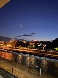 Soft Center Apartment - River View - Free parking