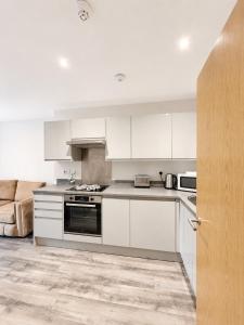 Central Liverpool 1-Bed Apartment, Ideal for Business & City Stays