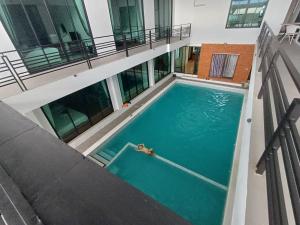 Three Bridges Hotel