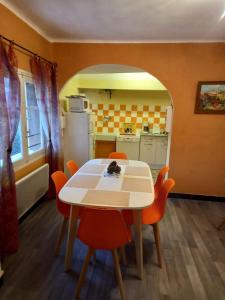 LEstrechure Le Poujol - Maison 5 pièces 12 personnes MAE-2323