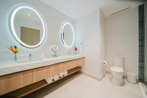 StepUnparalleled Luxury and Expansive Comfort at our Signature Residences