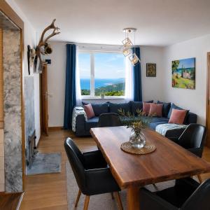 Villa Sea La Vie with Private Pool and Sauna Sea View 5 Bedrooms