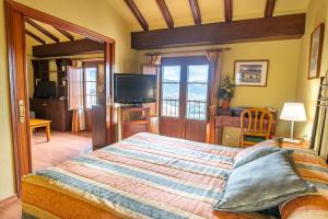 Hotel Rey Don Jaime