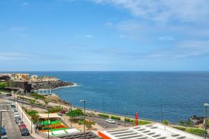 Blue Horizon Seaside Home in Puerto de Santiago