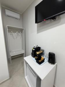 Airport Tourists House
