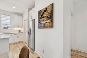 Modern Townhouse close to Broadway