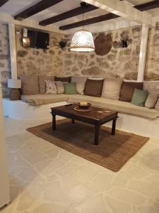 Kontarenas Cottage