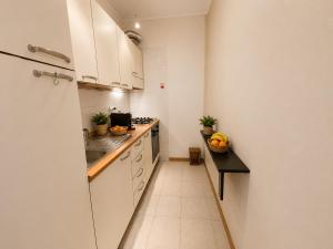 Loft luminoso con posto auto privato, 4 posti letto - Metro Lodi a 5 minuti