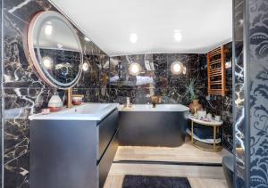 Love Room sur leau & Rooftop