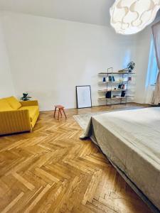 Two Bedroom city centre Pet friendly with Parking