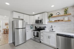 Near EMU & Ann Arbor - King Bed, AC & WiFi