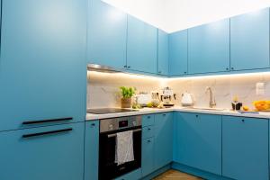 Wyzwolenia Savior Square Apartment by StayFirst
