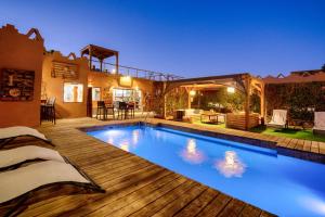 Hoteles Pueblo de Tierra