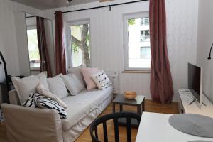 Studio with 15min walk to oldtown, dishwasher, aircon