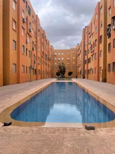 Calm 3BR Apartment in Marrakech with Pool & Parking