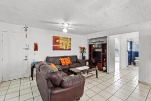Apartment with pool near the beach in PV