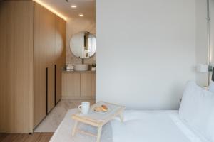 Praga Suites 10 King Bed, Fast WiFi & Comfort