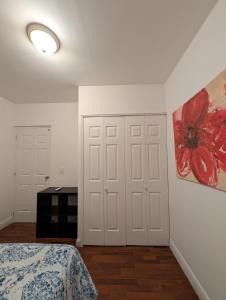 Prime location, AC & easy Road access