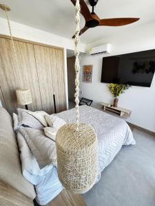 Beachfront Penthouse Spacious, Gym, Pool, 7PPL