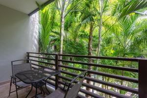 Seaview Roof Pool, Gym Onsite, 4 Blocks to 5th Ave