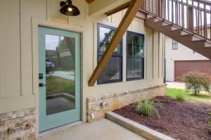 Knoxville Home Base! 3 Mi to Med Cntr & UT Campus