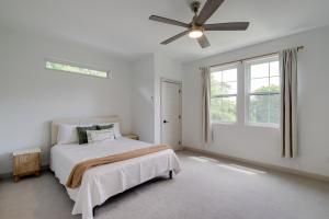 Near Dtwn & UT! Updated Knoxville Apartment