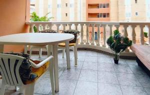 2 Bedroom Beach Front Apartment In Moncofa