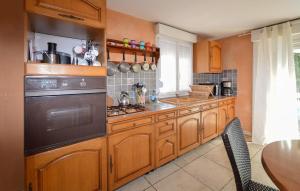 Nice Home In Mezzavia With Outdoor Swimming Pool