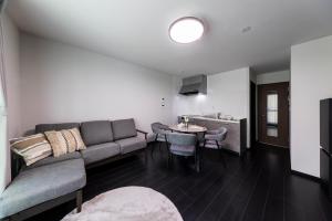 NEW! AMP FLAT 呉服駅前 - Max 12 , 5 min to St , 4 bedrooms