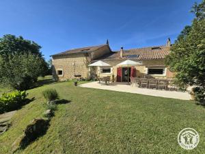 Maison avec piscine privée et animaux admis - 10 pers. - FR-1-616-586