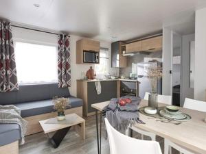 Mobil home confortable - 6 pers. - API-1-52-2940