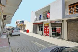 OYO Radhe Hotel
