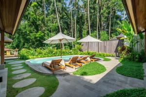 Sorento by DH - Tropical Retreat with Jungle Views & Pool