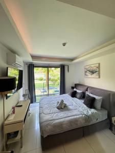 Laguna beach resort 2 by Lalita