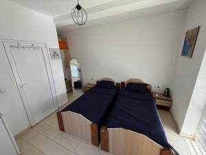 Yahya Rooms