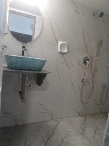 INAAYA LUXURY House
