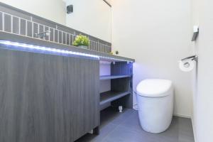 New Shinjuku Villa, Rooftop Bath, 3 Ensuite BRs