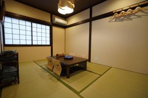 TENKA! Quiet area in central Osaka!Shinsaibashi Kuromon Market Namba Airport access is convenient!