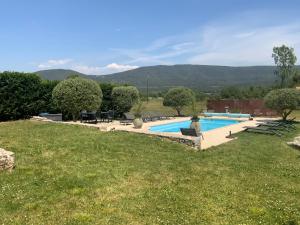 Le hameau des vanades 1